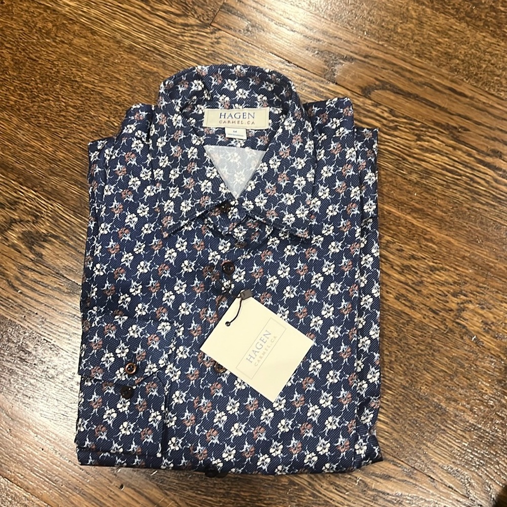 NWT Men’s Hagen Carmel Ca Button Down
Navy
Medium
Floral Print